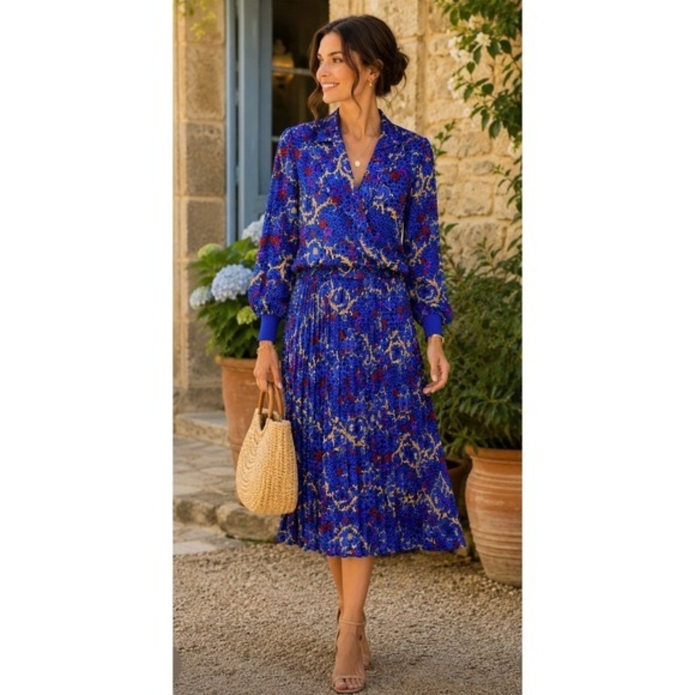Castleberry Vintage Blue Baroque Floral Wool Pleated Skirt and Blouse Set Sz 10